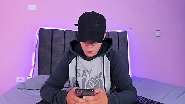 AbbySmiitth  online show from 12.31.24