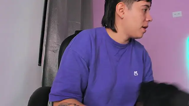 AbbySmiitth  online show from 01.13.25