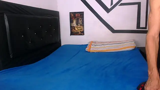 Snapshot of badssboys_always chatting on 12.27.24 badssboys always online show from 12.27.24