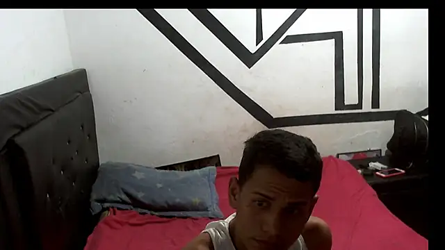 Snapshot of badssboys_always chatting on 01.27.25 badssboys always online show from 01.27.25