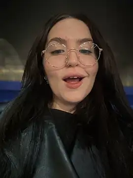 meow girl online show from 12.01.24