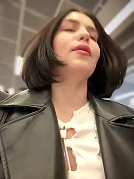 meow girl online show from 12.23.24