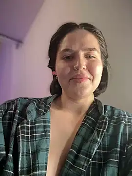 meow girl online show from 12.25.24