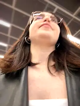 meow girl online show from 11.10.25