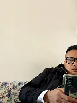 lixiaoshuai8 online show from 12.04.25