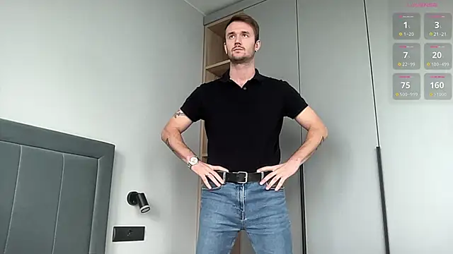 Snapshot of cute_mark chatting on 09.23.25 cute mark online show from 09.23.25