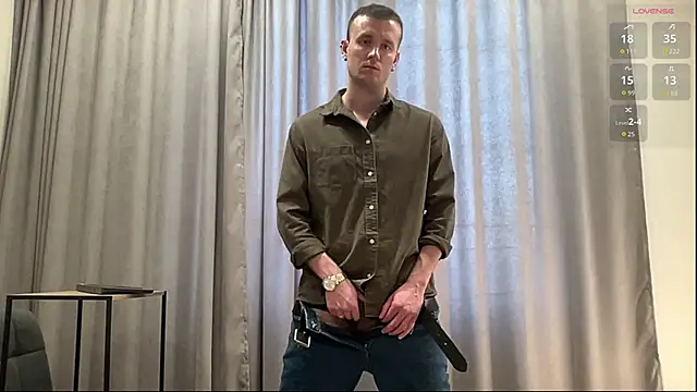 Snapshot of cute_mark chatting on 03.11.26 cute mark online show from 03.11.26