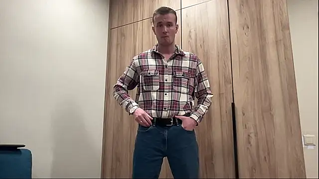 Snapshot of cute_mark chatting on 03.17.26 cute mark online show from 03.17.26