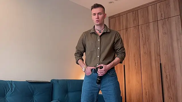 Snapshot of cute_mark chatting on 04.15.26 cute mark online show from 04.15.26