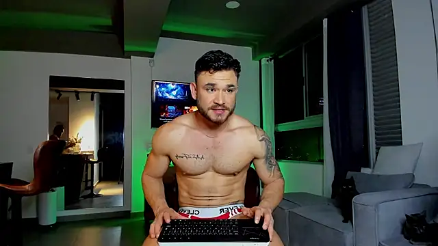 Maximo Marcelo online show from 02.05.25