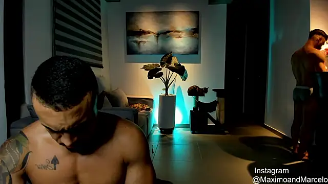 Maximo Marcelo online show from 02.21.25