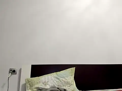 ElektraShine29 online show from 02.13.25