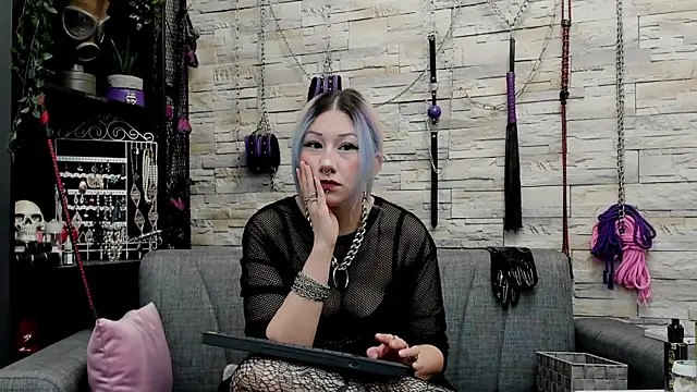 CruelMistress online show from 12.19.25