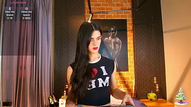 Snapshot of Venusflame__ chatting on 01.12.25 Venusflame online show from 01.12.25