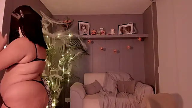 Candelariia  online show from 10.01.25