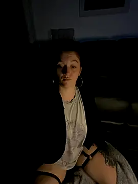 Snapshot of Stoner_BarbieXX chatting on 11.22.25 Stoner BarbieXX online show from 11.22.25