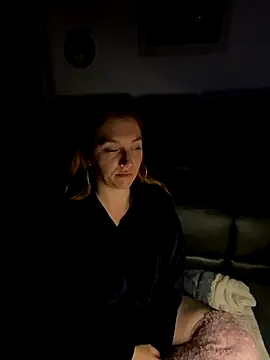 Snapshot of Stoner_BarbieXX chatting on 12.04.25 Stoner BarbieXX online show from 12.04.25