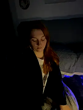 Snapshot of Stoner_BarbieXX chatting on 12.17.25 Stoner BarbieXX online show from 12.17.25