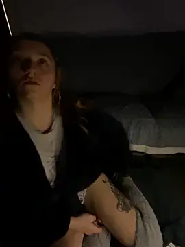 Snapshot of Stoner_BarbieXX chatting on 02.04.26 Stoner BarbieXX online show from 02.04.26