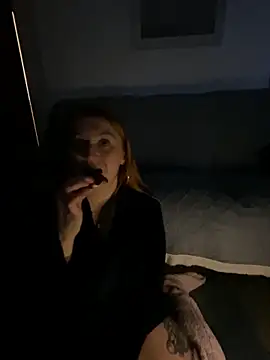 Snapshot of Stoner_BarbieXX chatting on 02.12.26 Stoner BarbieXX online show from 02.12.26