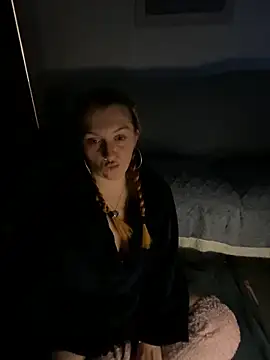 Snapshot of Stoner_BarbieXX chatting on 02.14.26 Stoner BarbieXX online show from 02.14.26