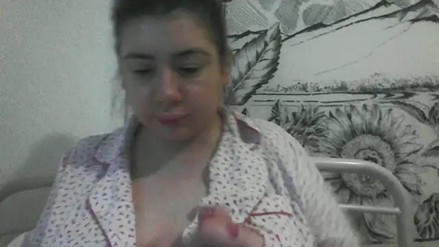 CamilaCherryX online show from 10.04.25