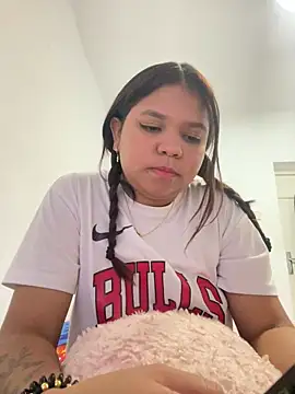 Amaia Nomi online show from 09.08.25