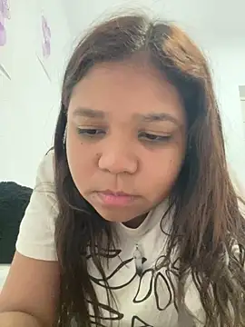 Amaia Nomi online show from 09.15.25