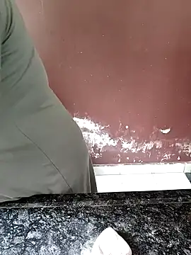 Snapshot of milf-kaira chatting on 12.21.24 milf-kaira online show from 12.21.24