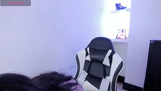 zoe connor19 online show from 02.25.26