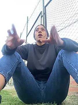 Snapshot of Little_aphrodite chatting on 10.07.25 Little aphrodite online show from 10.07.25