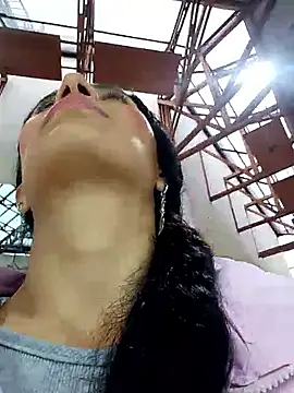 chloewildd  online show from 03.12.25