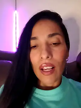 chloewildd  online show from 10.05.25