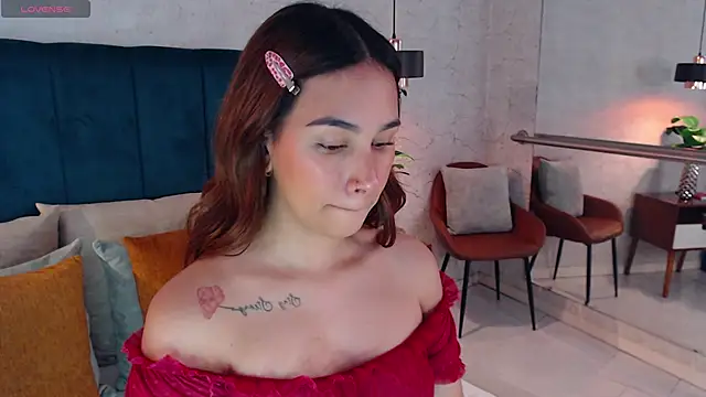 AdeleAndersonn online show from 10.31.25