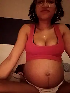 Snapshot of salveny chatting on 03.02.25 salveny online show from 03.02.25