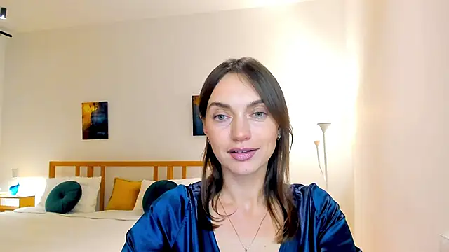 LovelyeeMia online show from 12.05.24