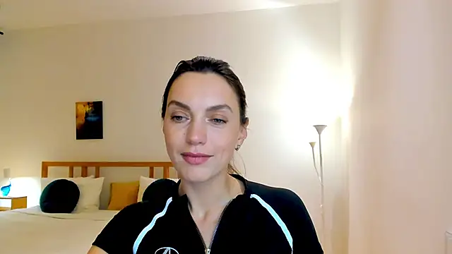 LovelyeeMia online show from 12.06.24