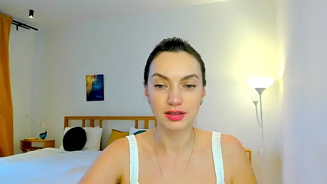 LovelyeeMia online show from 12.12.24