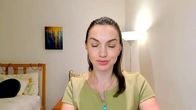 LovelyeeMia online show from 12.24.24