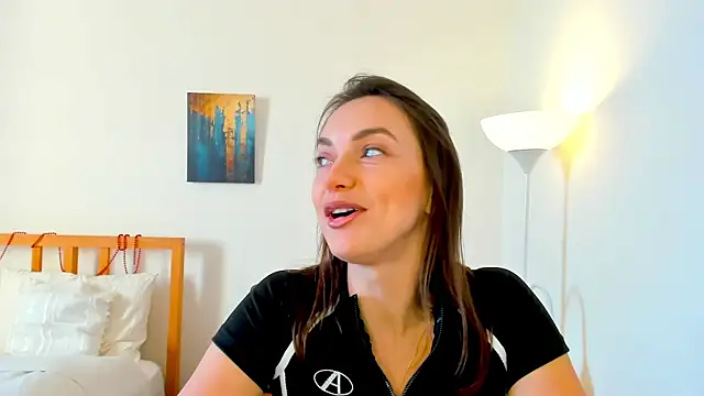 LovelyeeMia online show from 01.06.25