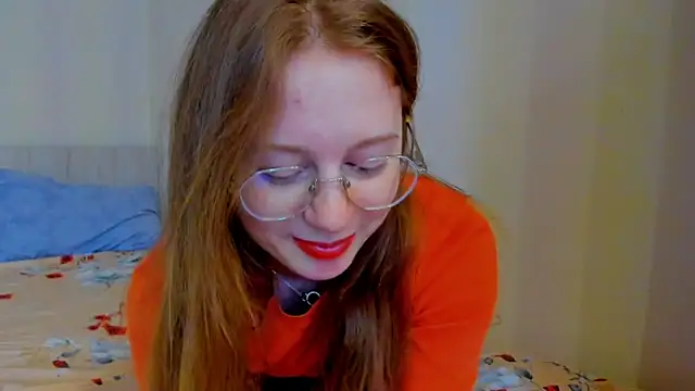 Fire Luna online show from 01.05.25