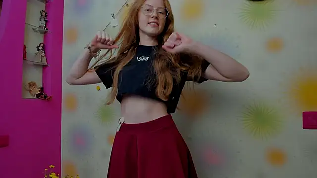 Fire Luna online show from 09.17.25