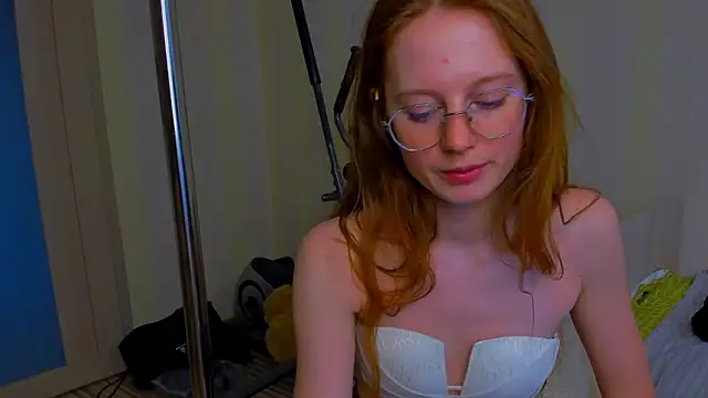 Fire Luna online show from 02.03.26