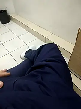 gatmoreno1 online show from 09.24.25