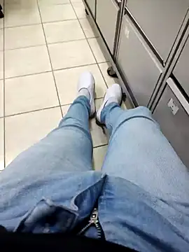 gatmoreno1 online show from 10.04.25