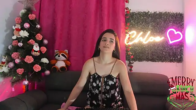 Chloesmithx  online show from 12.19.24