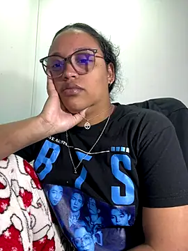 Snapshot of angela_angels_ chatting on 10.15.25 angela angels  online show from 10.15.25