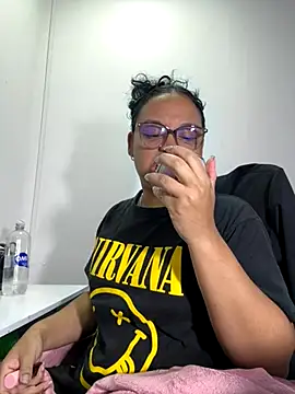 Snapshot of angela_angels_ chatting on 10.17.25 angela angels  online show from 10.17.25