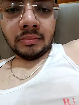 SWEETBOYJI online show from 03.10.25