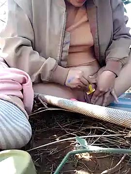 Betty20zx online show from 12.29.24